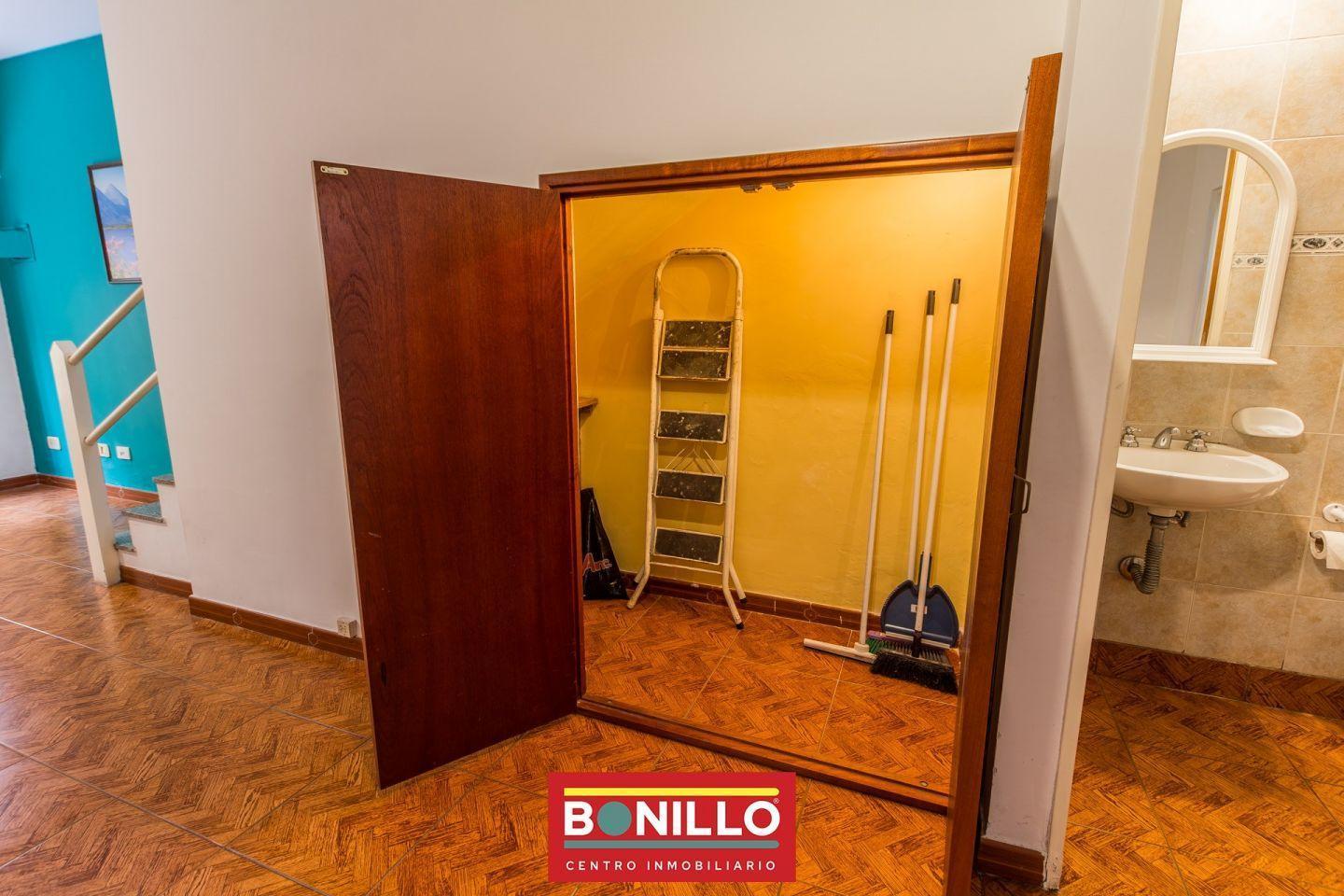 Foto de Duplex 3 ambientes venta Coghlan, imagen 5