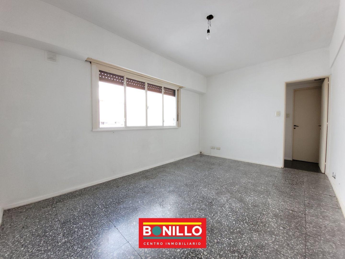 Foto de Departamento 2 ambientes alquiler Agronomía, imagen 1