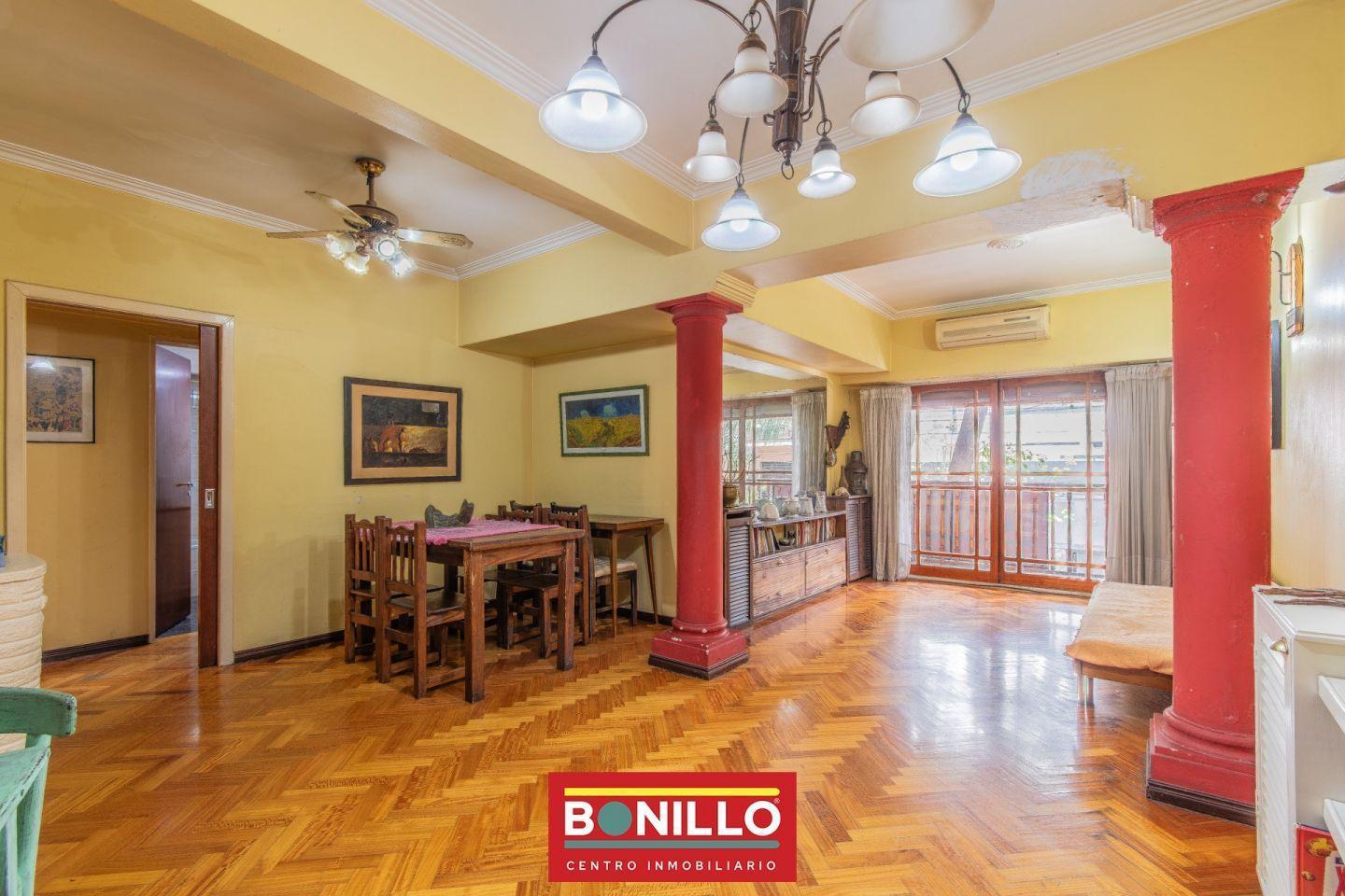 Foto de PH 4 ambientes venta Villa Pueyrredón, imagen 2