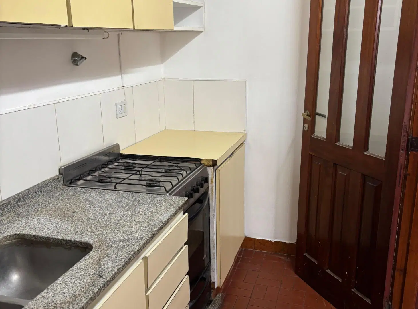 Alquiler 24 mese, 2 Ambientes con Balcón Corrido y Vista abierta al Mar gernisi depto 8