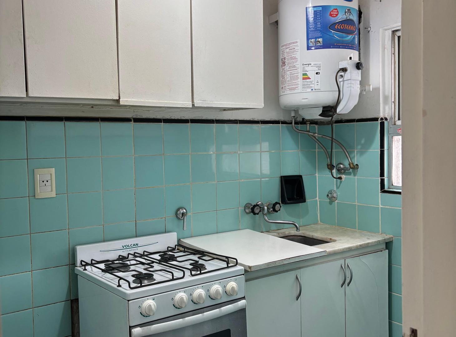 Foto de ALQUILER – 1 AMBIENTE INTERNO CON MUY BUENA LUZ – CENTRO, imagen 3