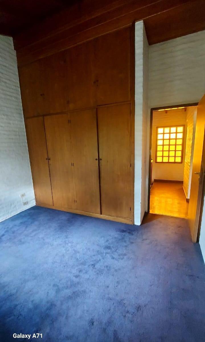 Hermoso Chalet, 3 Dorm. y Escritorio. a 5 C. de 5 Esquinas, Hurlingham! 5