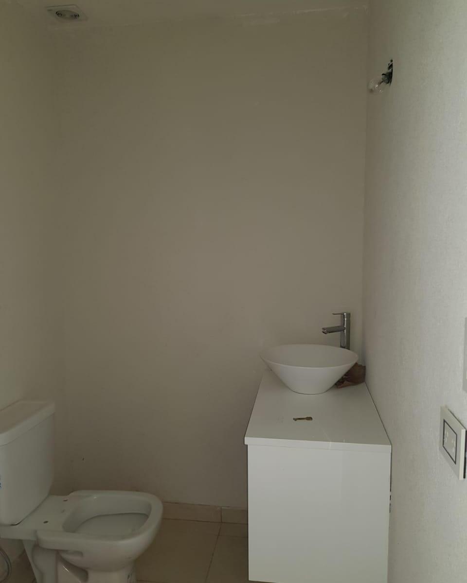 Foto de DUPLEX A ESTRENAR. CON COCHERA, PATIO Y PARRILLA! 84 METROS CUBIERTOS!, imagen 2