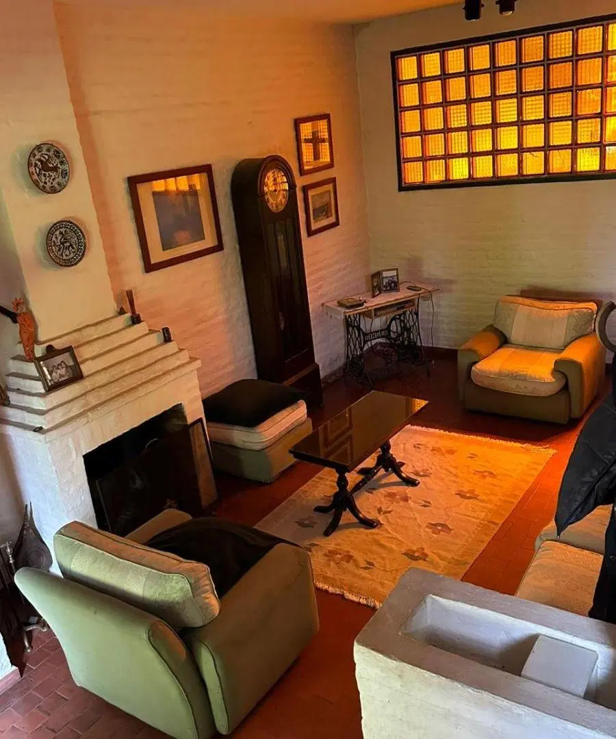 Casa en hurlingham, Parque Johnston, 4 habitaciones, APTA CREDITO! Impecable. 5
