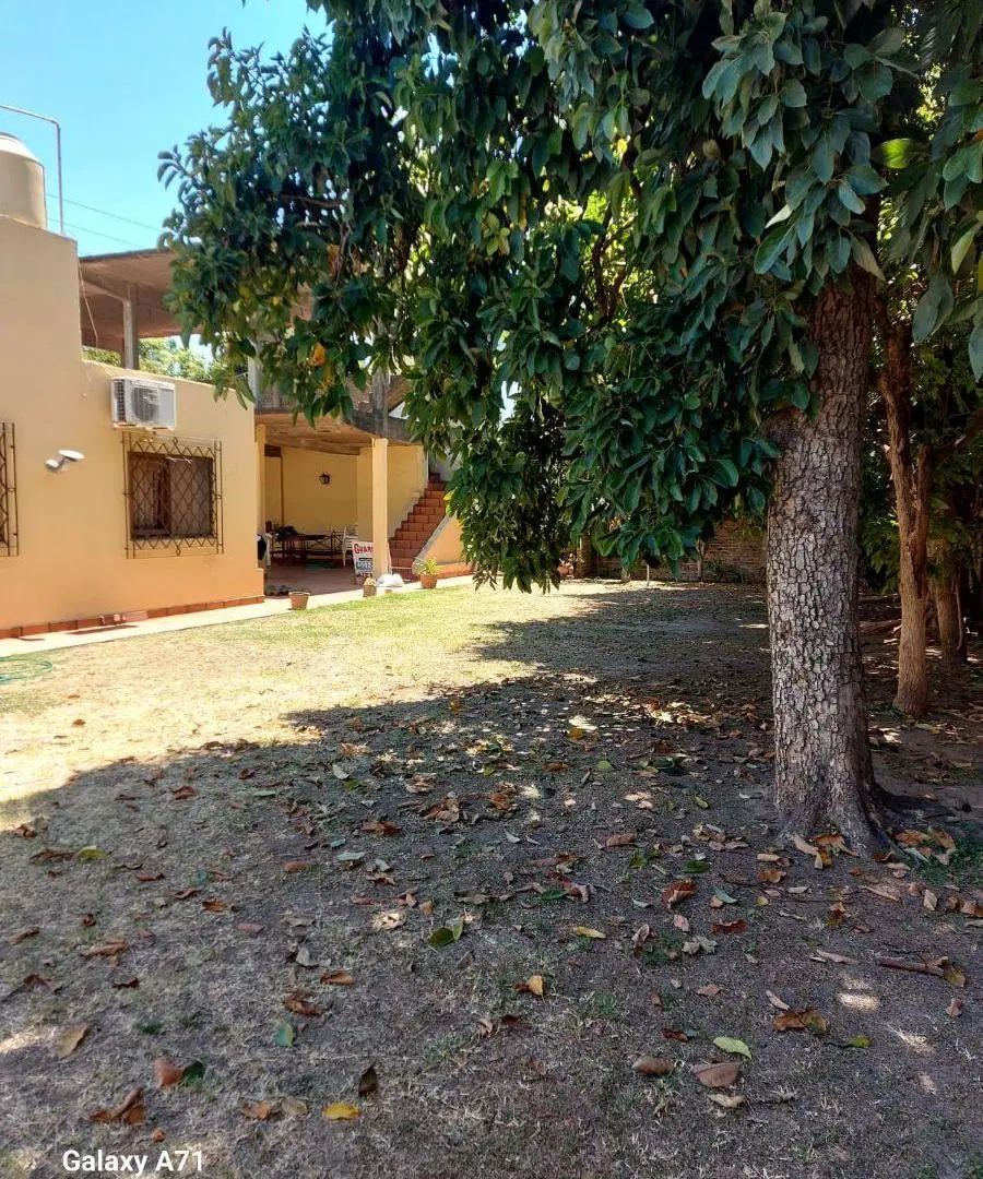 TERRENO EN VENTA EN DOLORES DE HUICI Y GUTEMBERG, W. MORRIS. 210 M2. 5