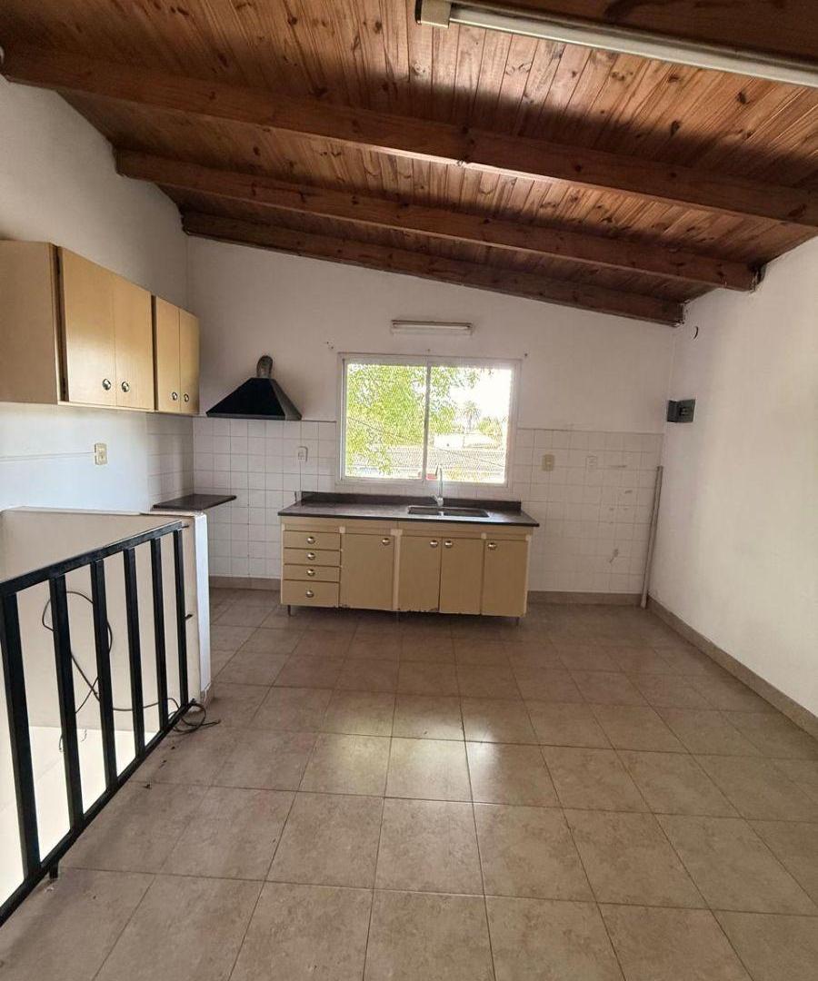 Foto de ALQUILER DEPARTAMENTO 2 AMBIENTES. A 3 CUADRAS DE ESTACION WILLIAMS, imagen 2