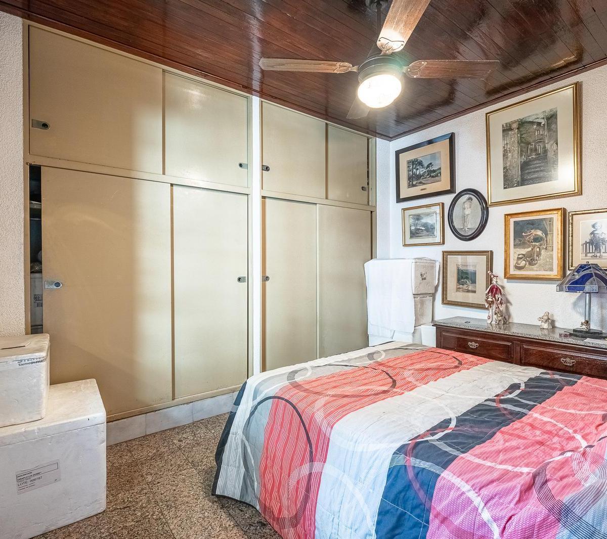 PH de 3 Ambientes con Patio y 2 Entre Pisos en Venta en Floresta 4