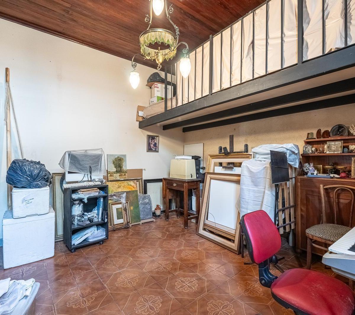 PH de 3 Ambientes con Patio y 2 Entre Pisos en Venta en Floresta 2