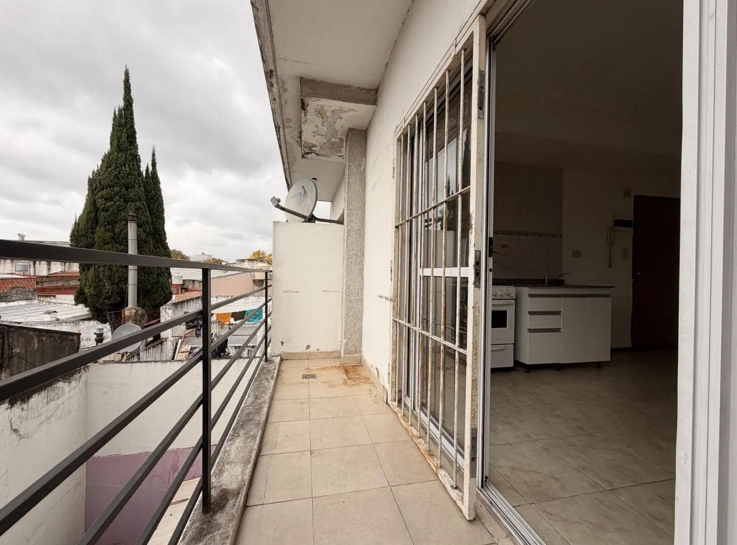 Departamento de 1 ambiente con balcón en alquiler en Mataderos 5