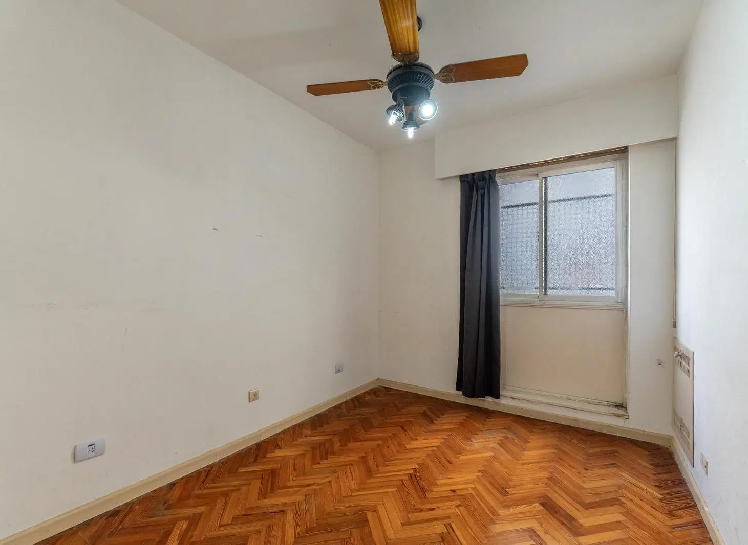 Semipiso de 5 ambientes con balcón y cochera en venta en Caballito 8