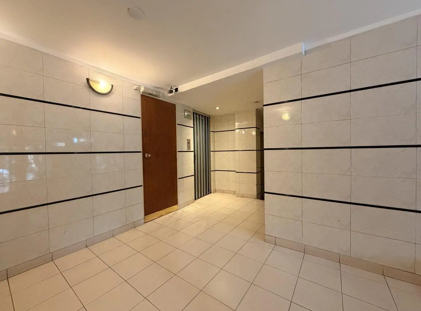 Piso de 4 ambientes con balcón en venta en el Cid Campeador 1