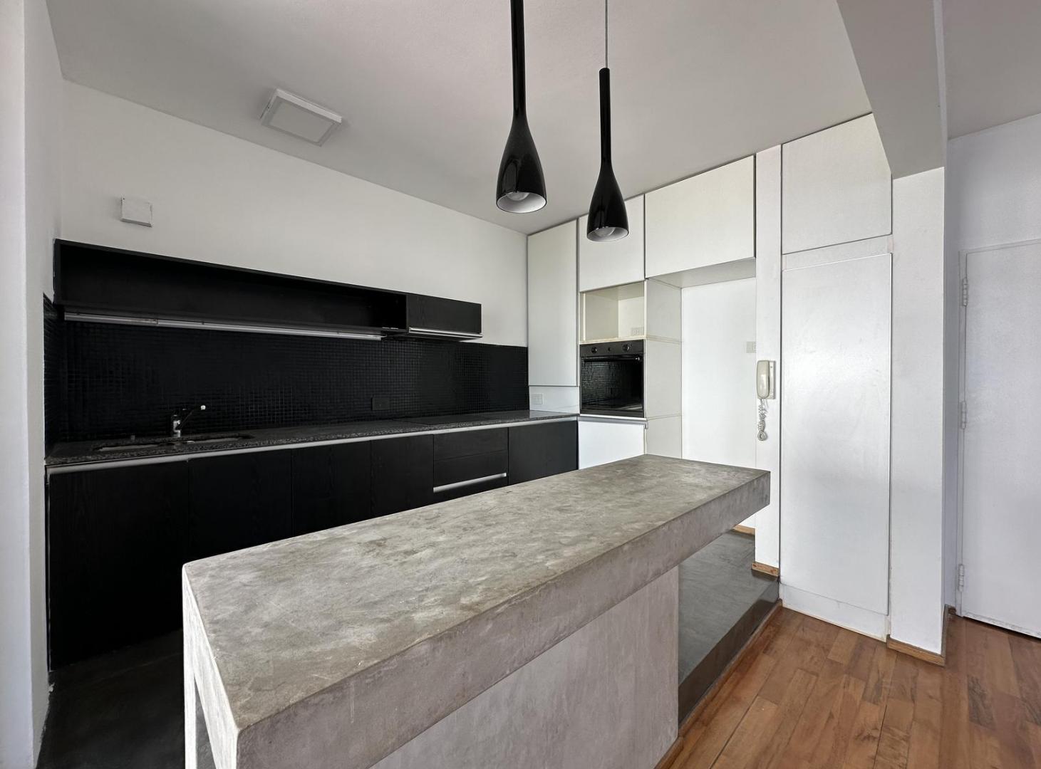 Foto de Hermoso departamento de 2 ambientes con cochera y balcón en alquiler en Núñez, imagen 4