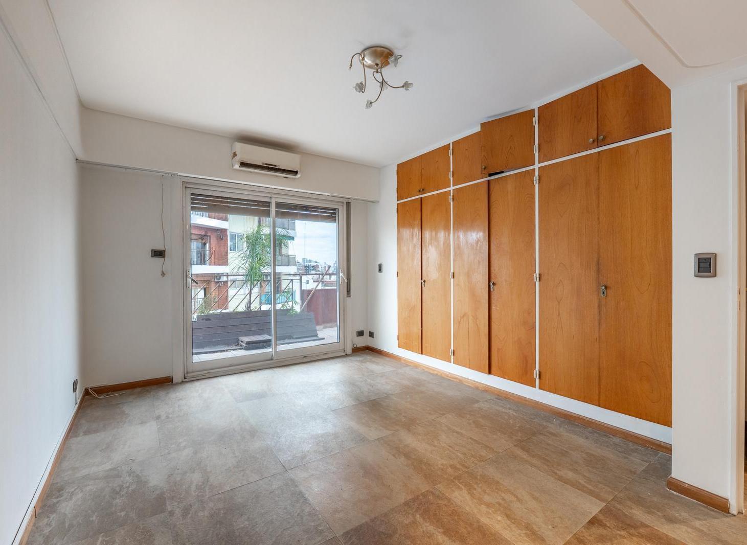 Foto de Departamento de 2 ambientes con cochera y balcón terraza en venta en, imagen 1