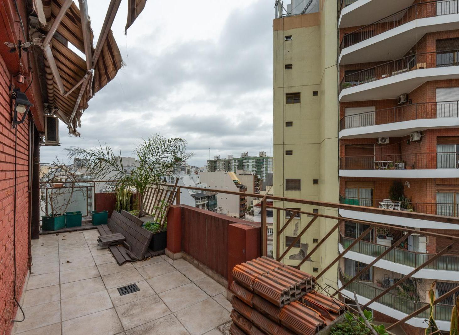 Foto de Departamento de 2 ambientes con cochera y balcón terraza en venta en, imagen 2