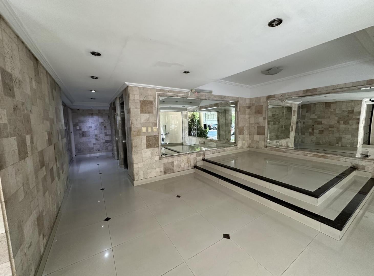 Foto de Hermoso departamento de 2 ambientes con balcón en alquiler en Caballito, imagen 2