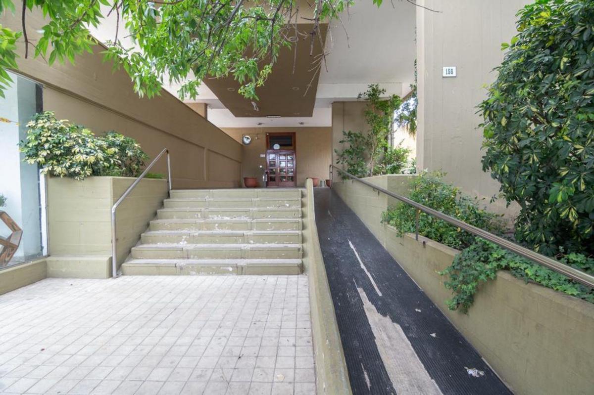 Venta Departamento 4 Dorm. Zona Centro 3