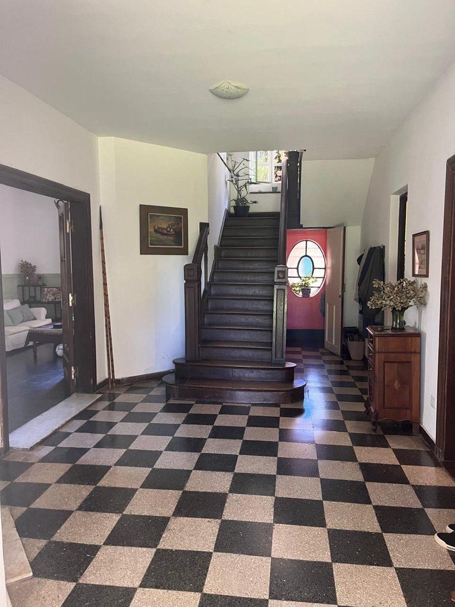 Venta Casa 4 Dorm. en Villa Allende Centro. 3