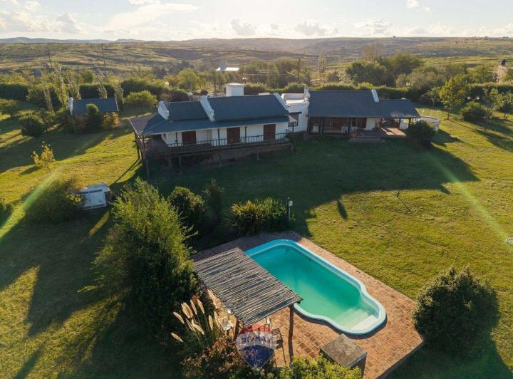 VENTA CASA CON PILETA VILLA GIARDINO, CORDOBA 1