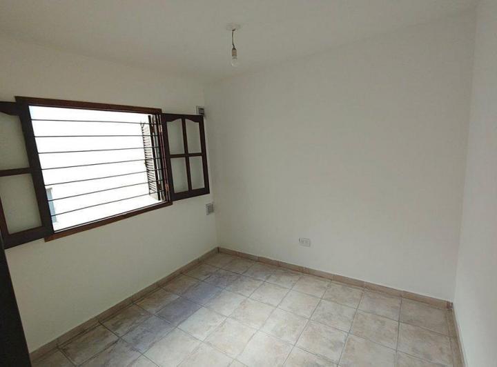 VENTA DEPARTAMENTO 3 DORMITORIOS CON BALCON CENTRO 3