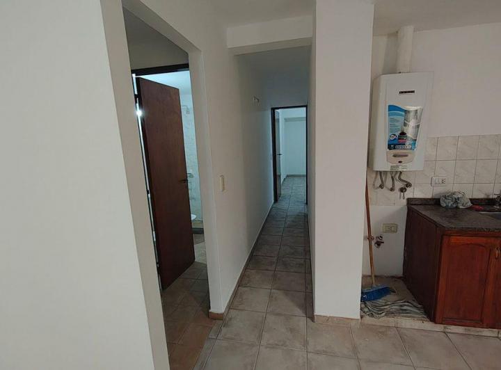 VENTA DEPARTAMENTO 3 DORMITORIOS CON BALCON CENTRO 5