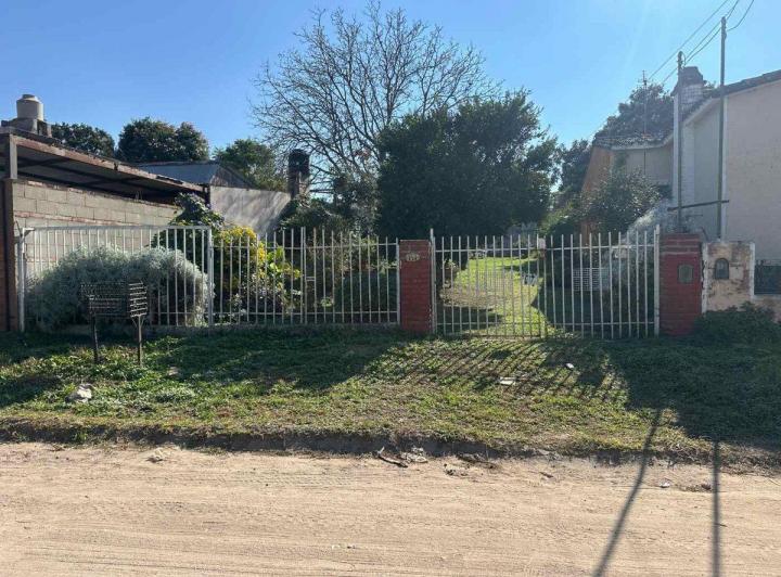 VENTA CASA 2 DORMI A REFACCIONAR SALSIPUEDES CBA 2