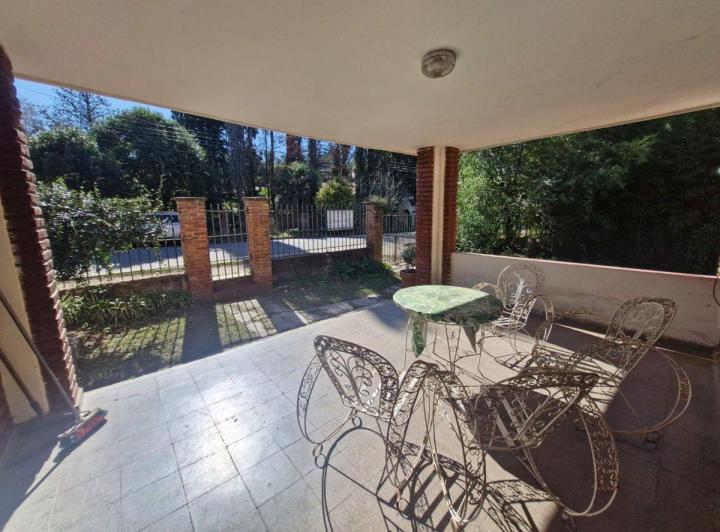 VENTA CASA DOS DORMITORIOS CON BAJADA AL RIO TANTI 4