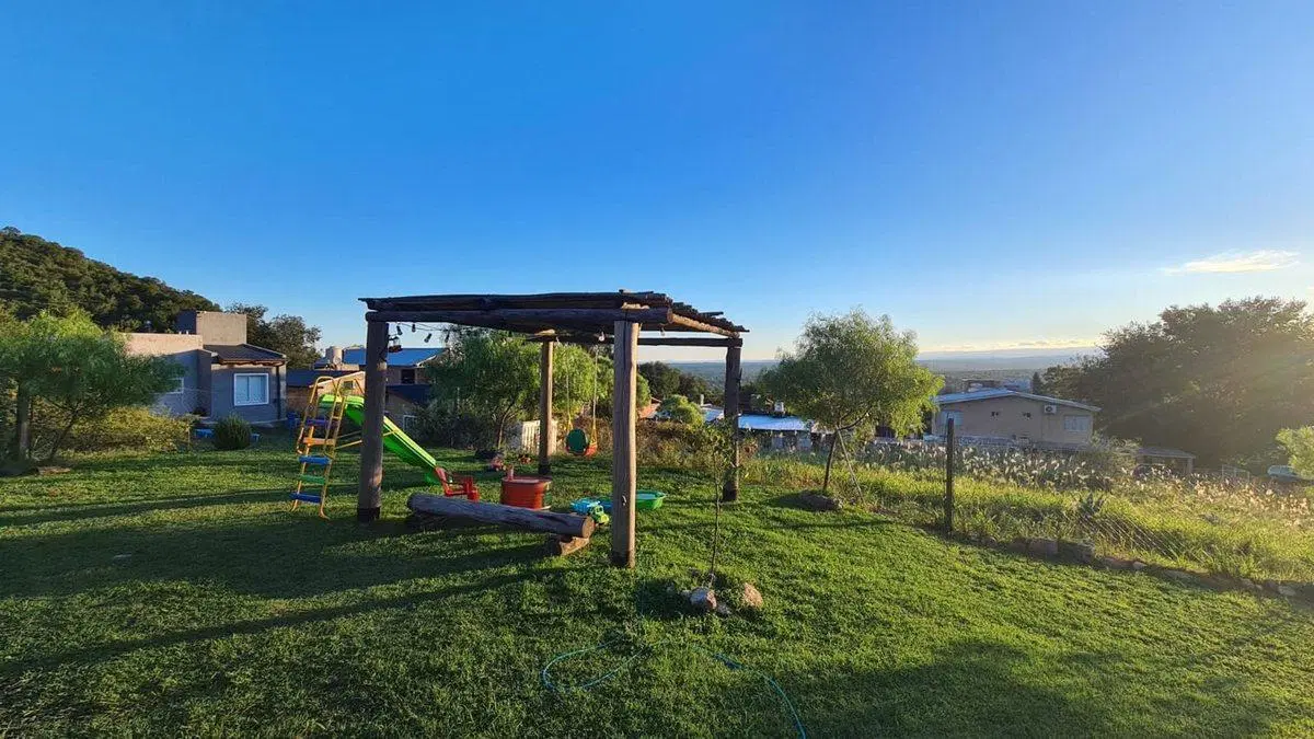 VENTA CASA + LOCAL SANTA ROSA DE CALAMUCHITA 4
