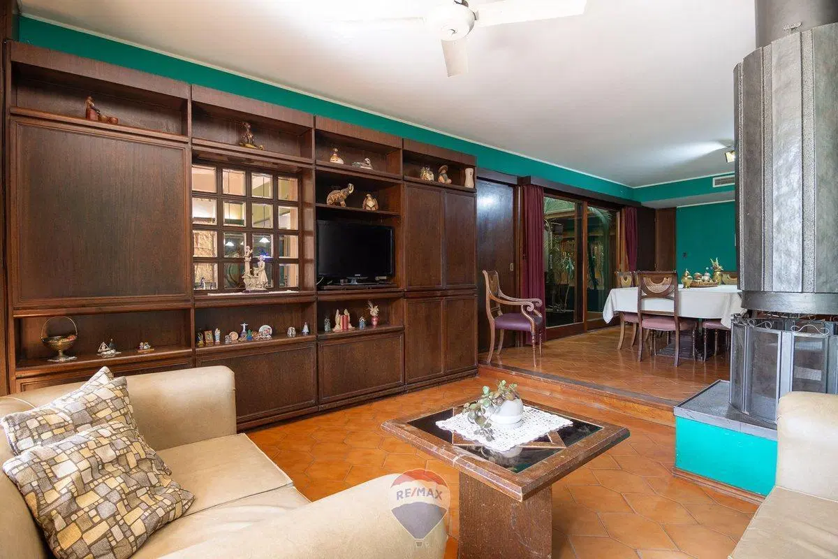 CASA VENTA 5 DORM B° PARQUE HORIZONTE CBA CAP 5