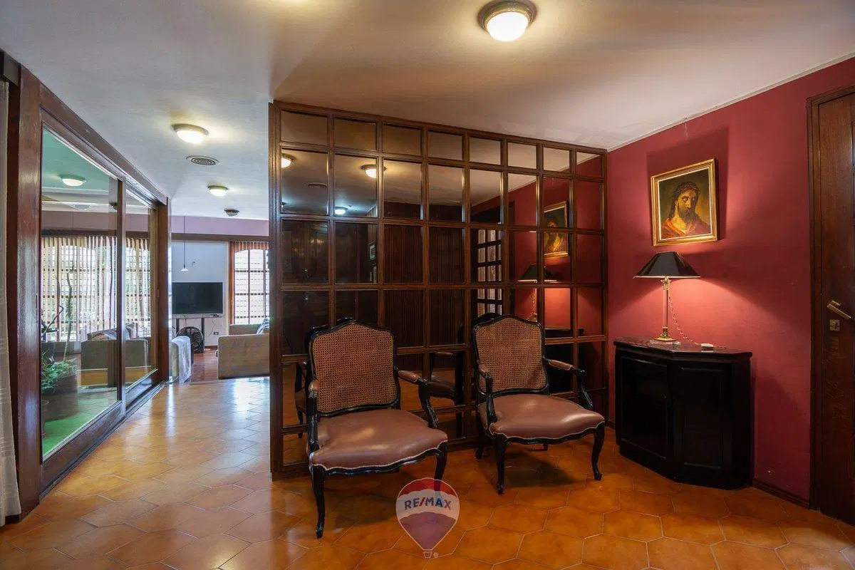 CASA VENTA 5 DORM B° PARQUE HORIZONTE CBA CAP 3