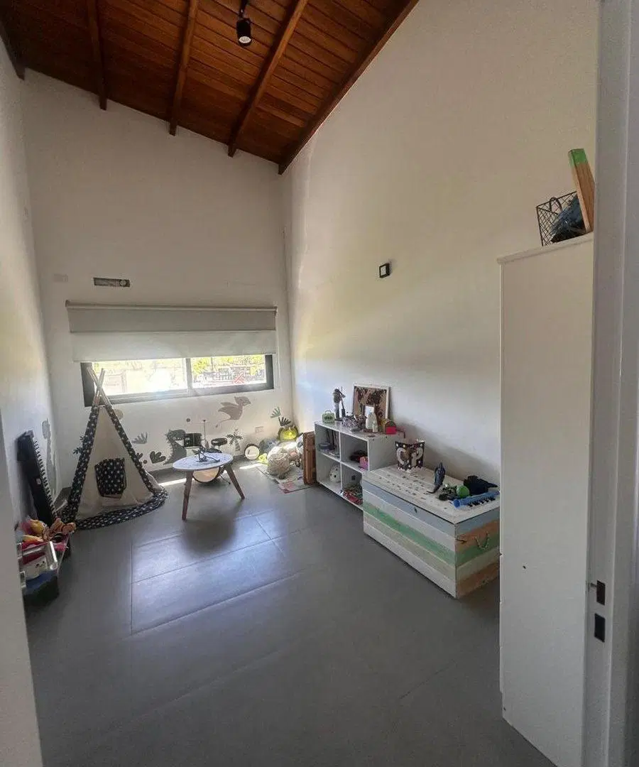 VENTA CASA 4 DORM CON PILETA ANISACATE CORDOBA 5