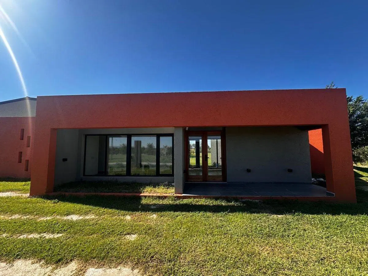 VENTA CASA 4 DORM CON PILETA ANISACATE CORDOBA 4