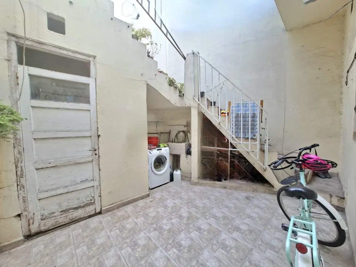 VENTA CASA 2 DORMI + DPTO 2 DORM, ALBERDI CORDOBA 4