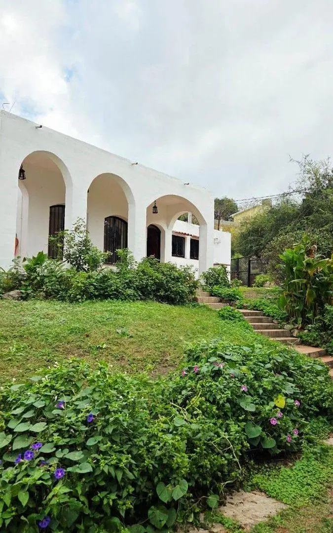 VENTA CASA 3 DORMITORIOS VILLA DEL LAGO CARLOS PAZ 2