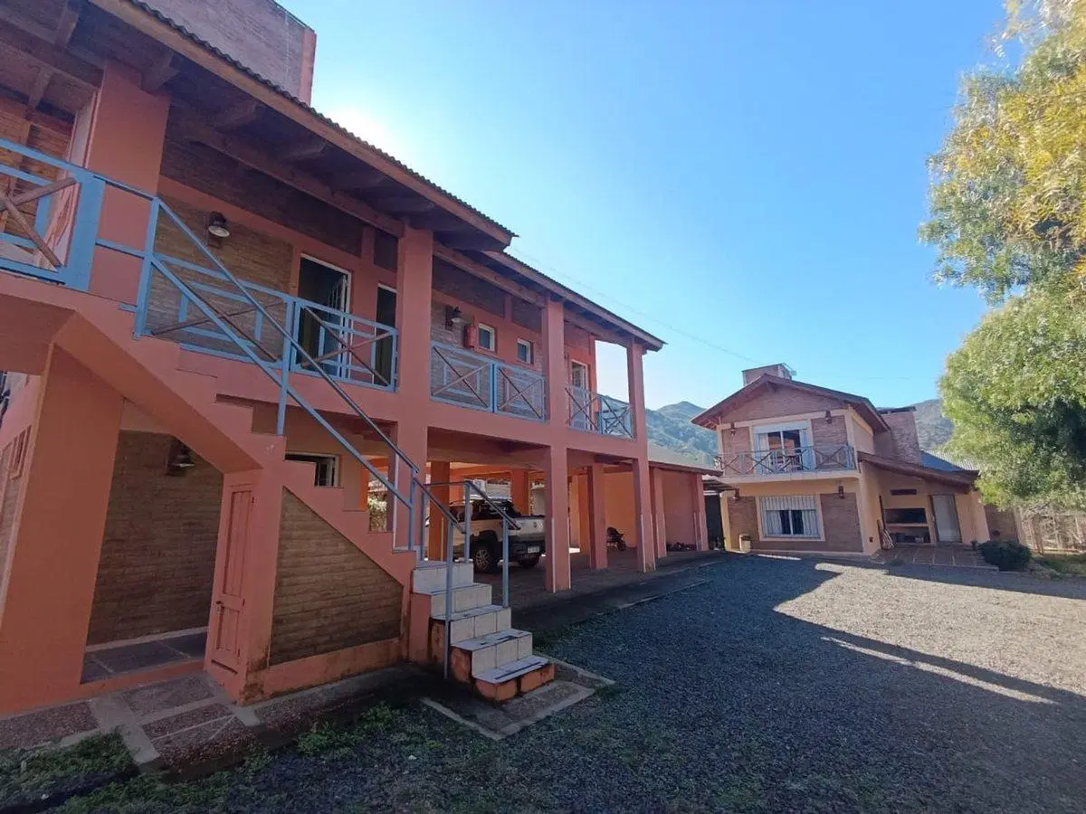 Se vende Casa + Cabañas en Sta Rosa de Calamuchita 2