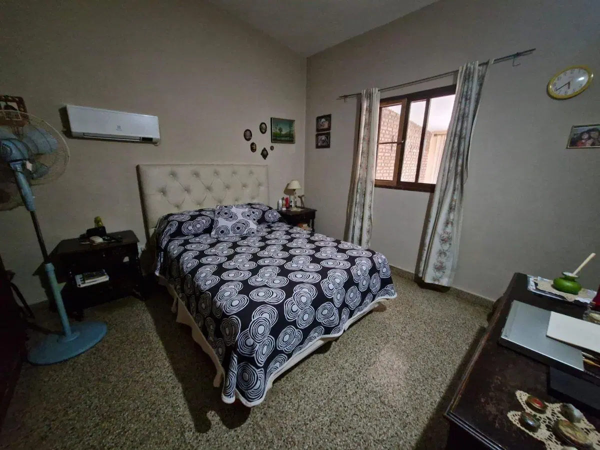 VENTA CASA 4 DORMITORIOS BARRIO MERCANTIL CORDOBA 3