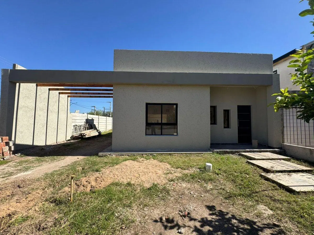 Casa en venta a estrenar 2 dorm Valle Cercano CBA 2