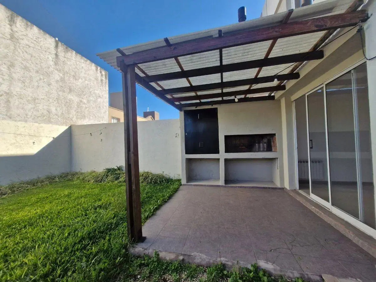 ALQUILER DÚPLEX EN TEJAS DEL SUR I 3
