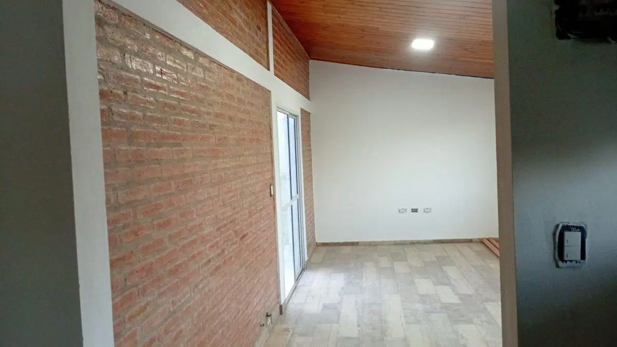 VENTA CASA 2 DORMITORIOS VILLA ANISACATE CÓRDOBA 3