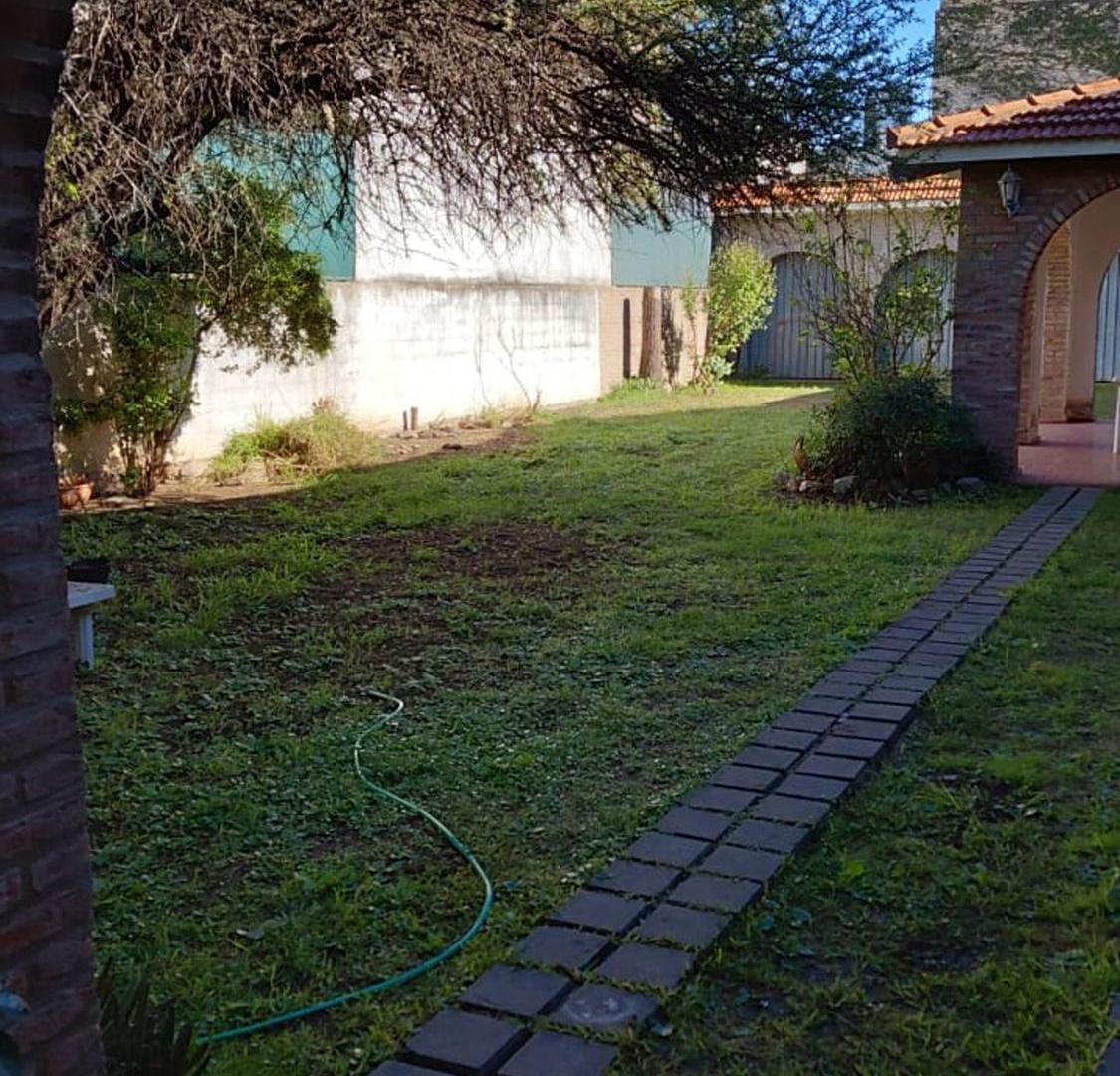 VENTA CASA 3 DORM SAN MARTIN CBA APTO DESAROLLO