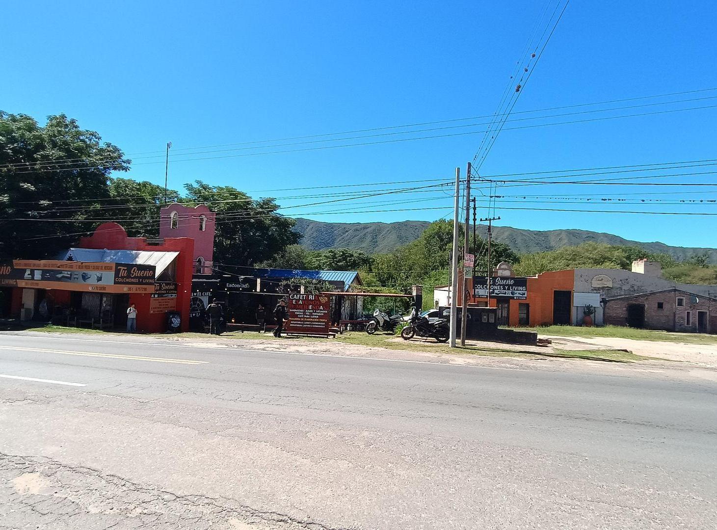 VENTA CASA 2DOR+LOCALES+DEPOSITOS,BIALET MASSE,CBA
