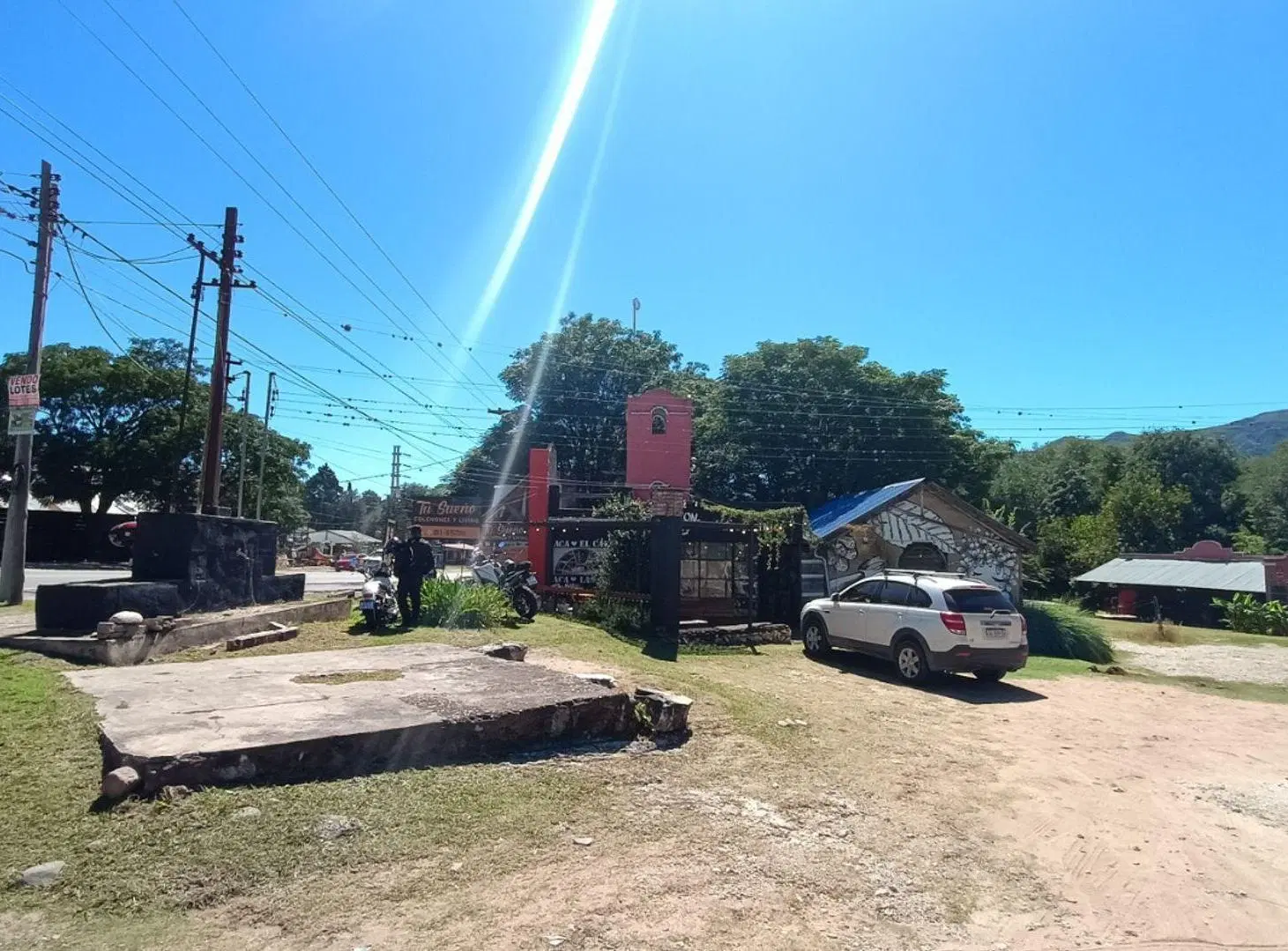 VENTA CASA 2DOR+LOCALES+DEPOSITOS,BIALET MASSE,CBA 2