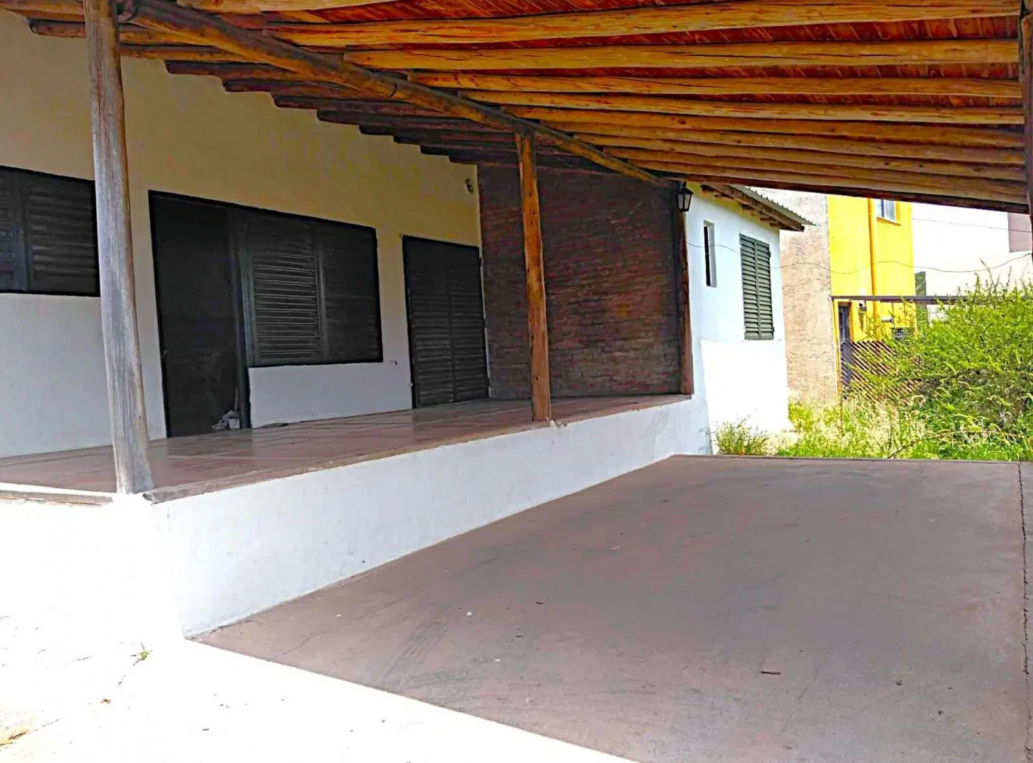VENTA CASA 2 DORMITORIOS CALLE ROMA CARLOS PAZ 5