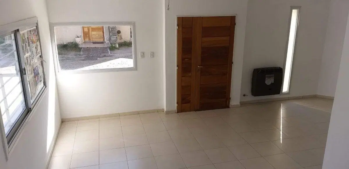 VENTA DUPLEX 3 DORMI CON COCHERA POETA LUGONES CBA 7