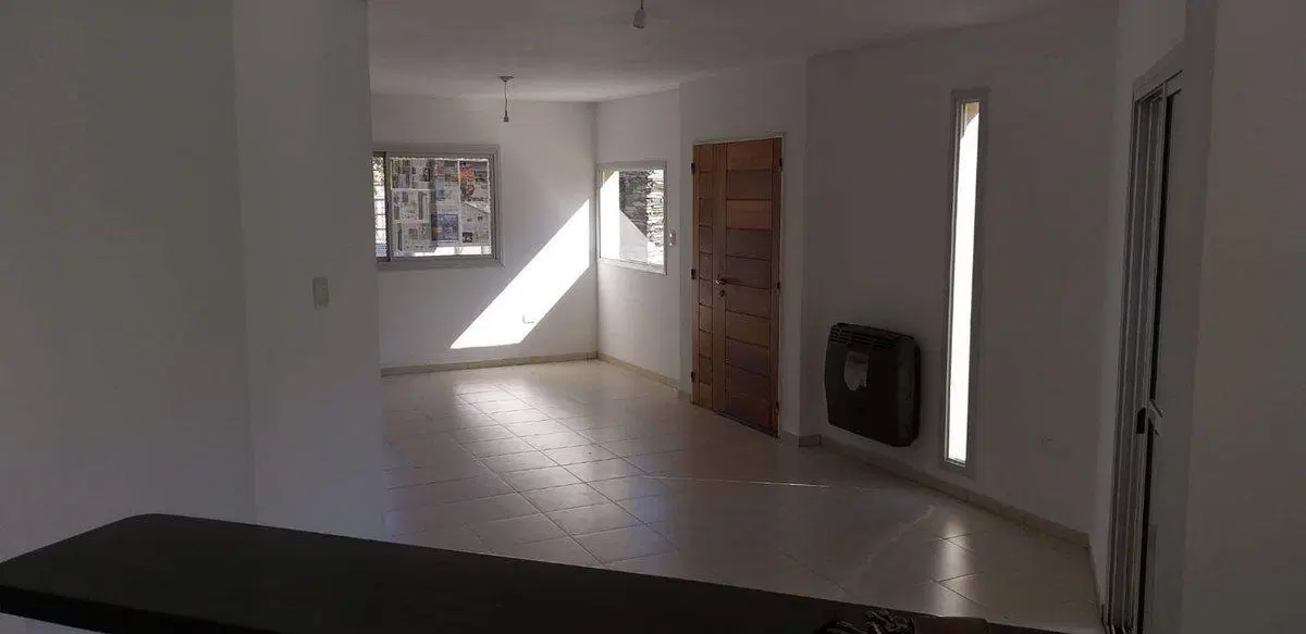 VENTA DUPLEX 3 DORMI CON COCHERA POETA LUGONES CBA 2