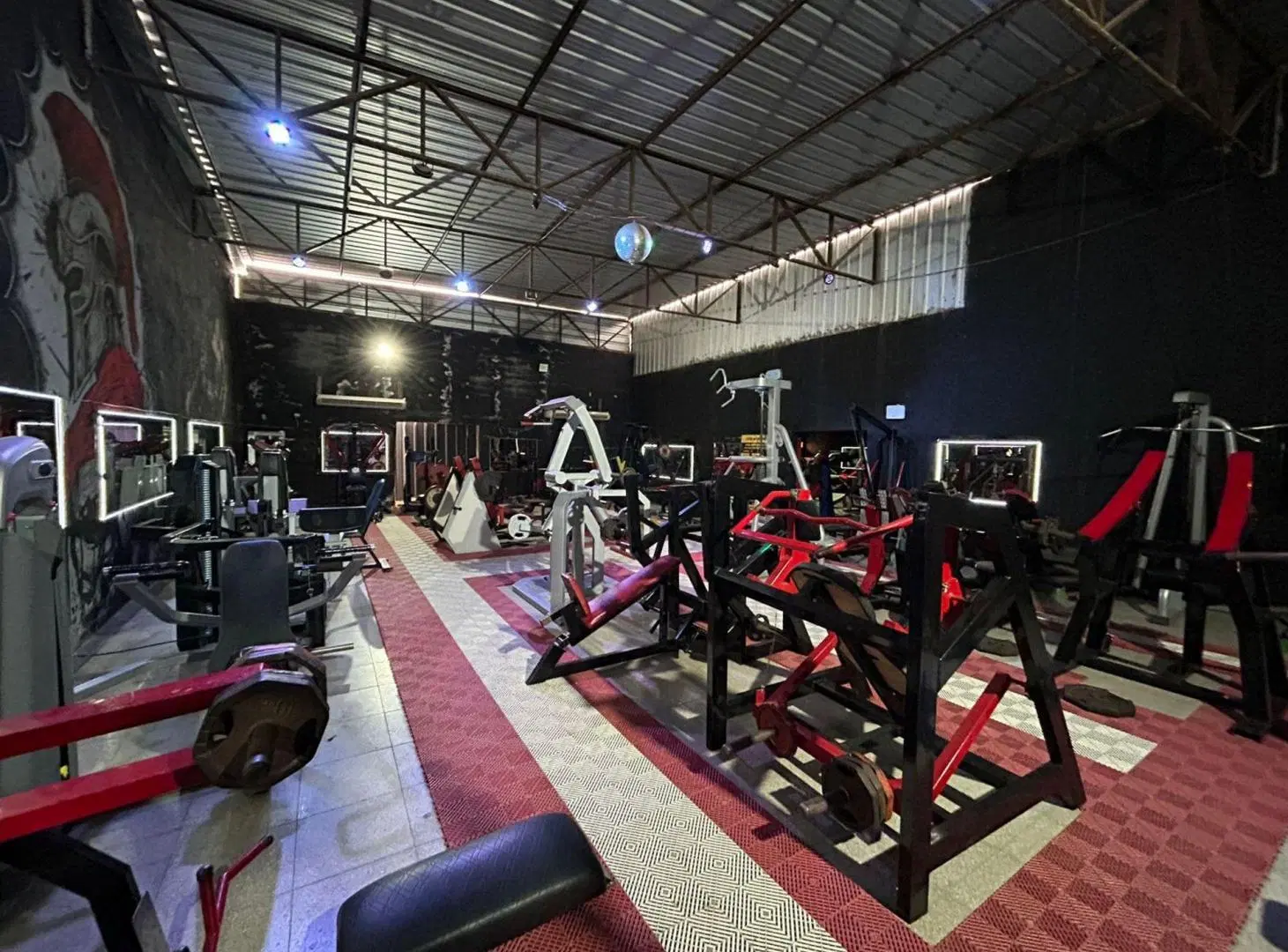 VENTA GALPON, GIMNASIO Y OFICINAS MALVINAS-CORDOBA 2
