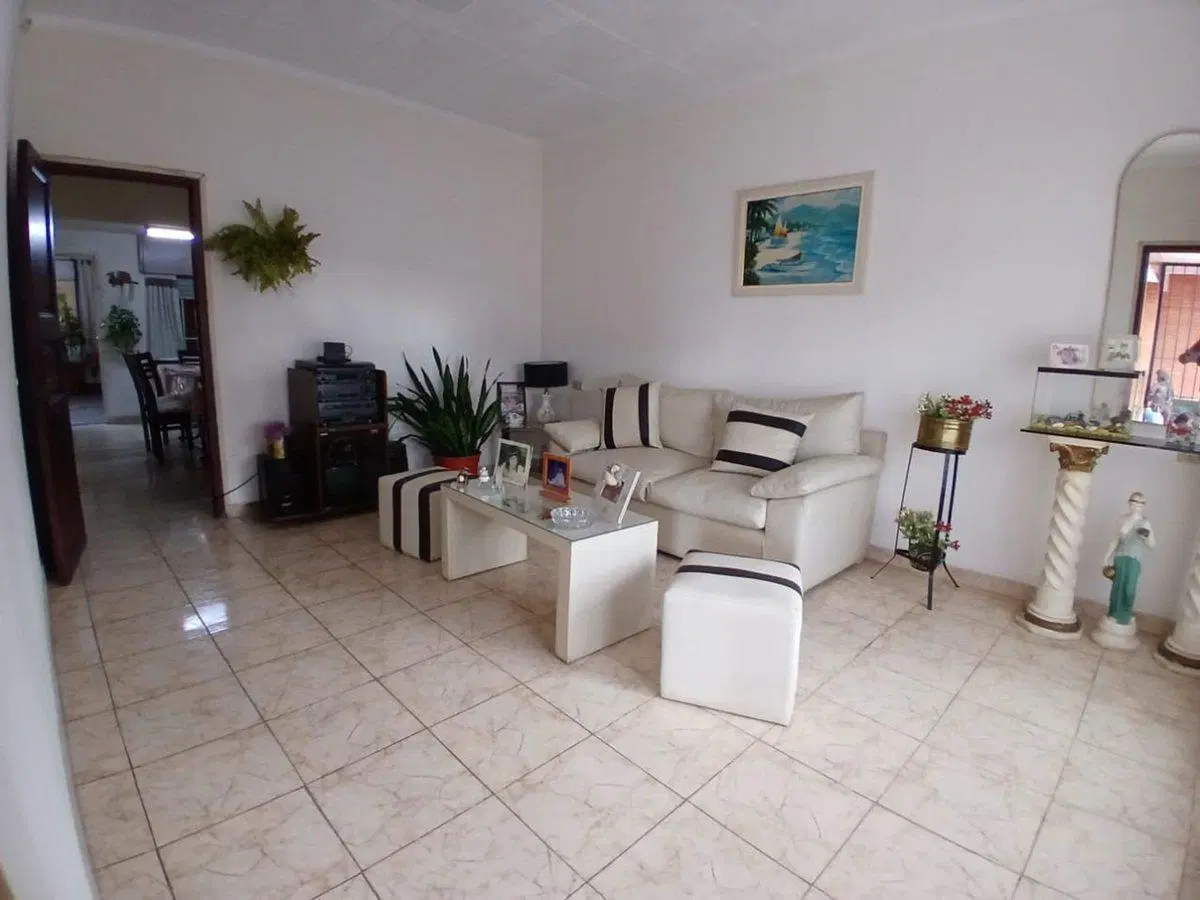 VENTA CASA  4 DORM | COCHERA EN B° CABO FARIÑA 3