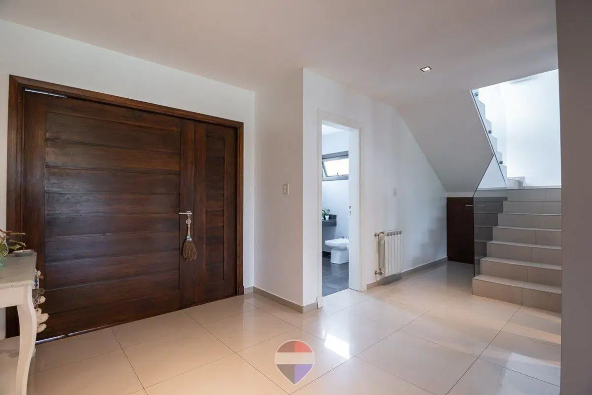 VENTA CASA 3 DORM CON PILETA SIETE SOLES CORDOBA 2