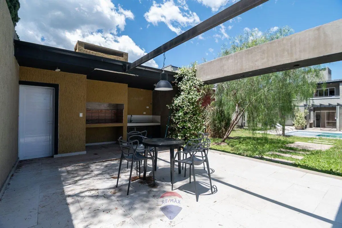 Venta Dpto.2 dormit. c/pileta.Sta Rosa Calamuchita 3