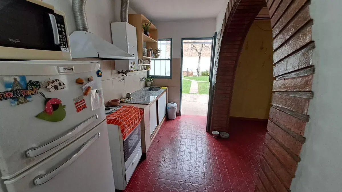 CASA VENTA 3 DORM. DON BOSCO COCHERA PATIO CORDOBA 3