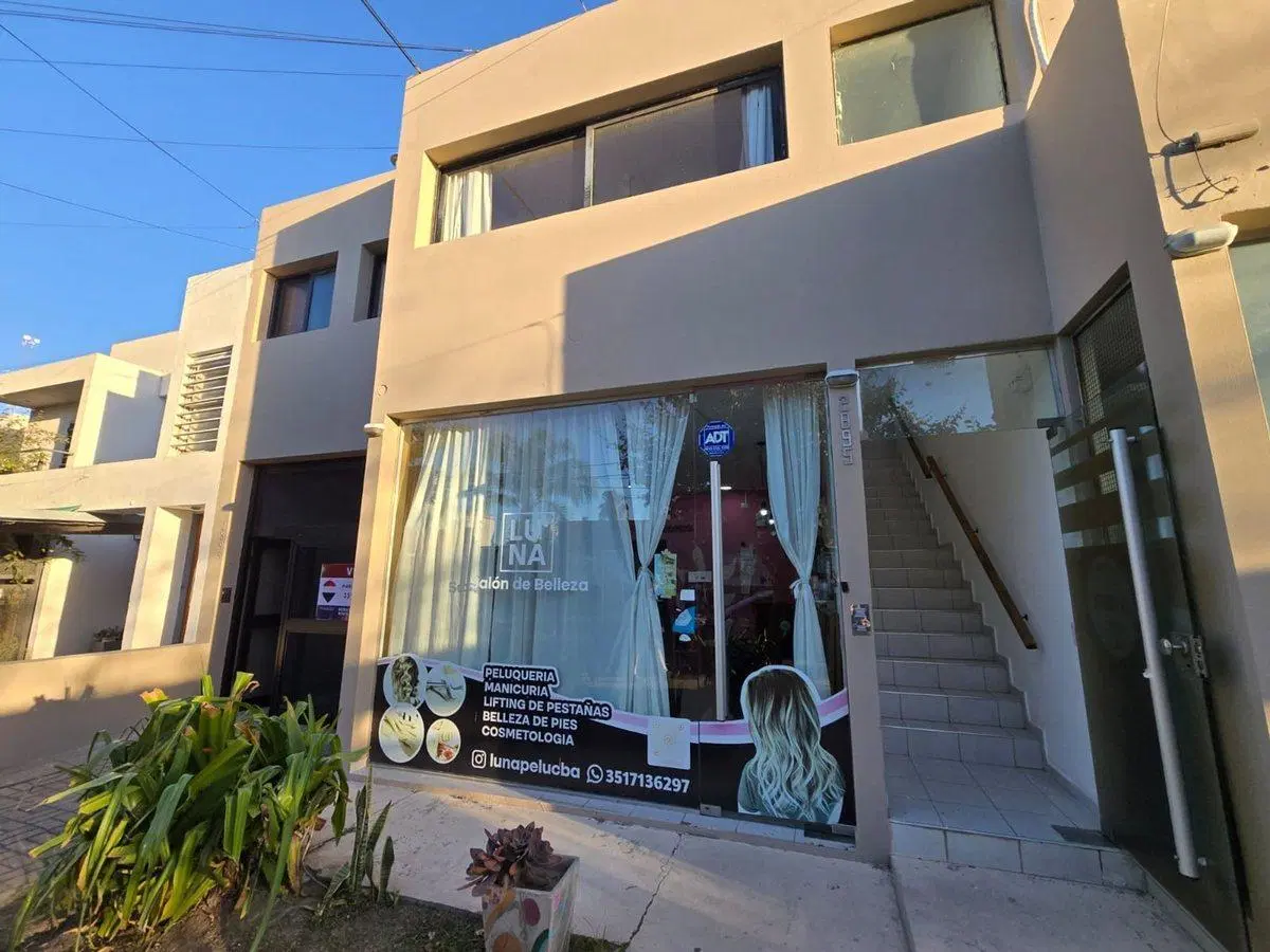VENTA LOCAL COMERCIAL NUEVO POETA LUGONES CBA 3